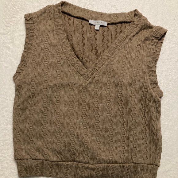 Gaze Tan Vest. Size US S - Picture 2 of 3